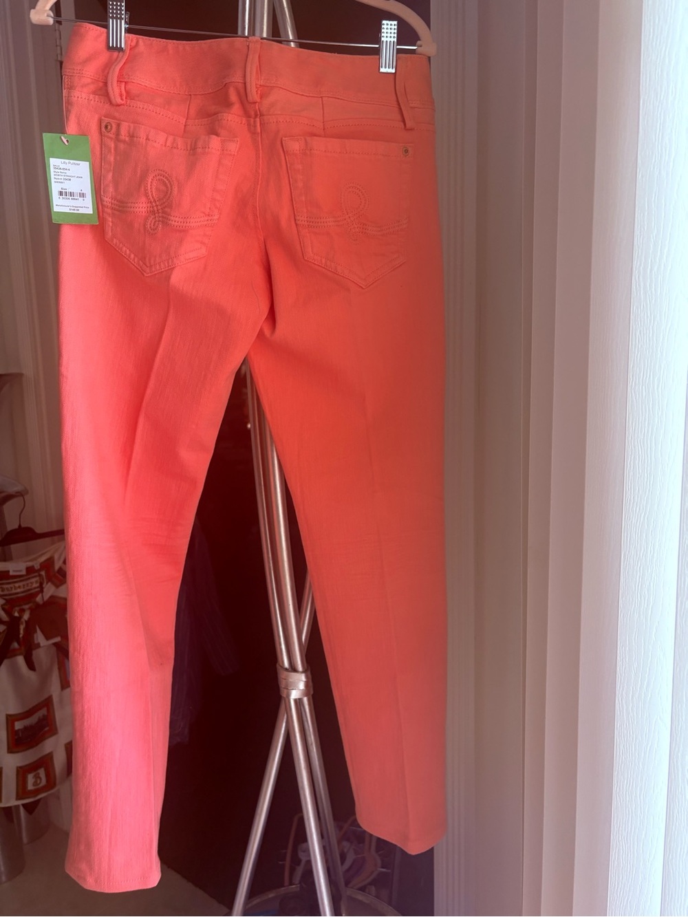 Lilly Pulitzer pink jeans with Tag never worn - Picture 4 of 12